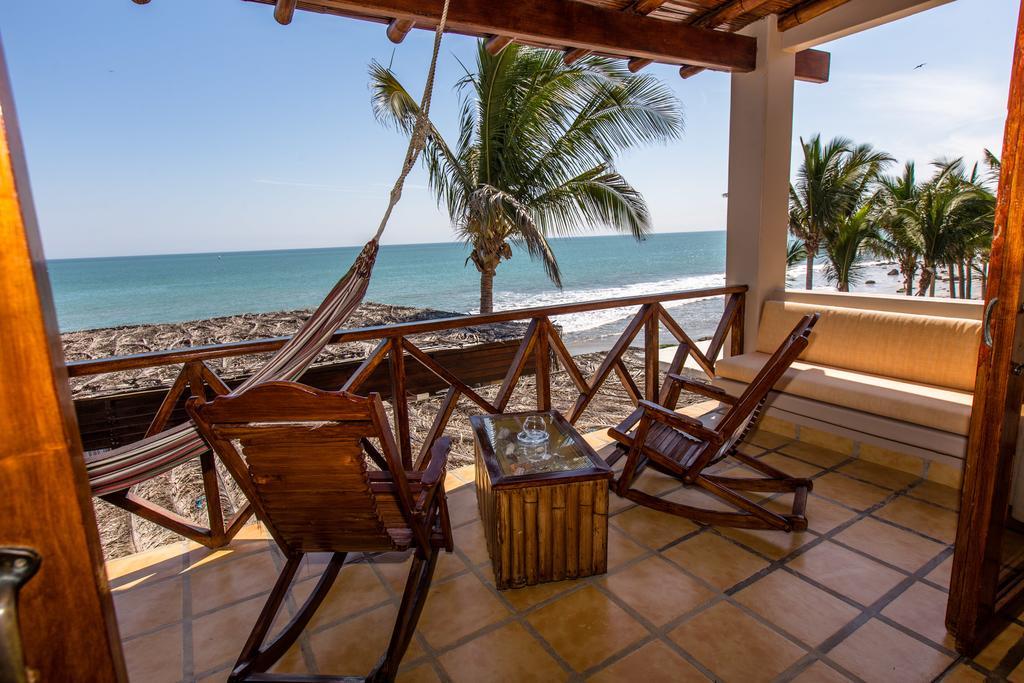 Casa De Playa Bungalows & Restaurant Hotel Mancora Exterior photo